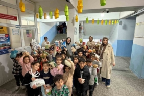 diyarbakirdan-minik-ogrencilerle-bir-avuc-iyilik-projesi-CqInyWDJ.jpg