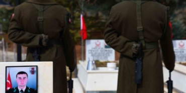 elazigda-18-mart-canakkale-zaferi-ve-sehitleri-anma-gunu-etkinligi-gXGA6LBz.jpg
