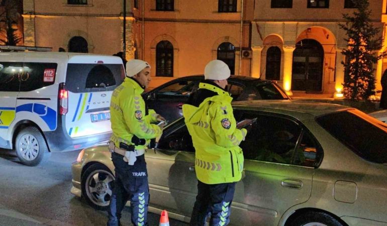 elazigda-guvenli-trafik-denetimleri-sehirde-yenilikci-uygulamalar-CdDfyGlm.jpg