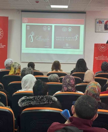 elazigda-kadin-guclendirme-egitimi-yeni-firsatlar-ve-stratejiler-EqBPCAnZ.jpg