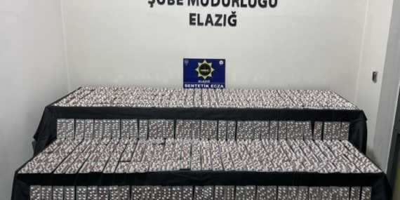 Elazığ’da Şahsın Çantasında 6 Bin Sentetik Hap Ele Geçirildi