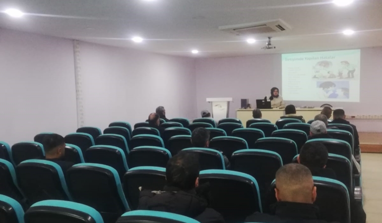 elazigda-yukumlulere-ozel-iletisim-becerileri-semineri-gerceklestirildi-LgHp5cxP.jpg