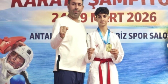 Elazığlı Sporcu Karate Şampiyonasında Birinci Oldu