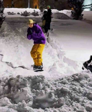 erzurum-kalesinde-buyuleyici-snowboard-gosterisi-1gv7eKeK.jpg