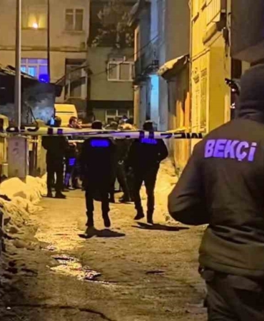 erzurumda-gizemli-olum-bogazindan-bicaklanmis-bulunan-kurban-rNPMJHN2.jpg