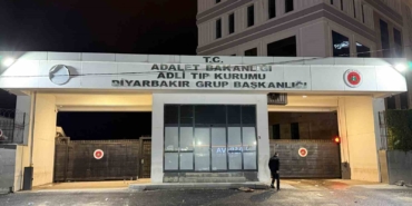 esini-aldatan-adami-vuran-kadin-1-olu-1-yarali-olay-amdATf8W.jpg
