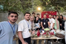 iranli-vanli-ogrencilerden-turkiyede-egitim-istegi-hISHwjxh.jpg