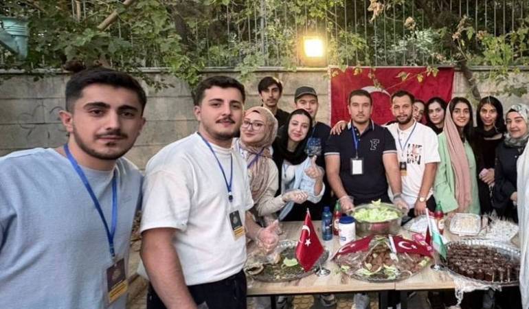 iranli-vanli-ogrencilerden-turkiyede-egitim-istegi-hISHwjxh.jpg
