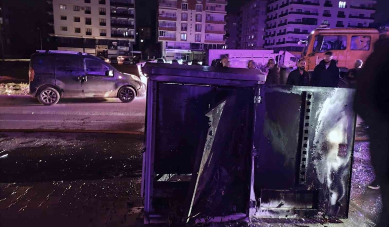 kacak-elektrik-kullanimi-elektrik-sayaclarini-islevsiz-hale-getiriyor-dtPNji17.jpg