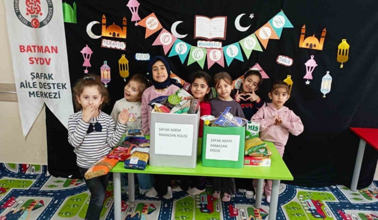 kucuk-kalplerin-buyuk-dayanismasi-hHeRfs7u.jpg