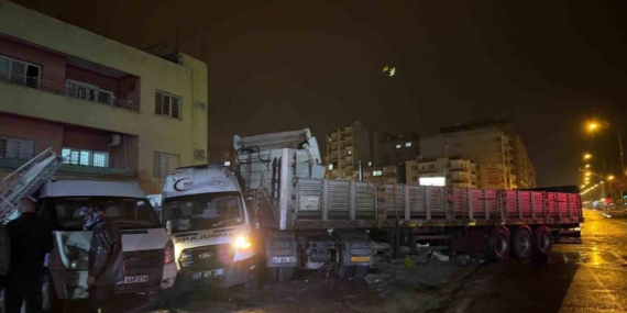 Mardin’de Zincirleme Trafik Kazası: Dört Yaralı Durumu!