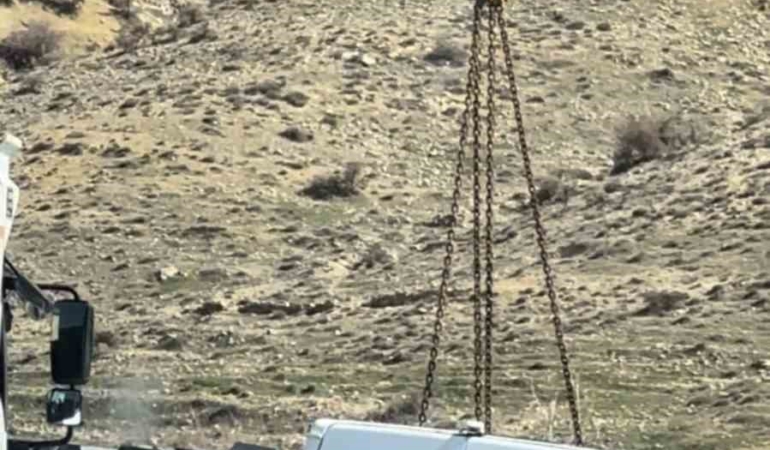 mardinde-zirhli-arac-devrildi-3-polis-yaralandi-5R1R5guH.jpg