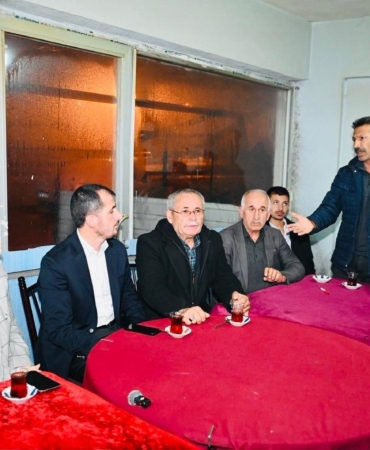 milletvekili-olmeztoprakin-gonullere-dokunan-hikayesi-MXVJnx5l.jpg