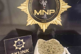 musta-yolcu-otobusunde-2-kilo-72-gram-skunk-ele-gecirildi-EgiFK9w8.jpg