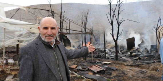 Oltu’da Yangın Faciası: Arı Kovanları Alevlere Teslim Oldu