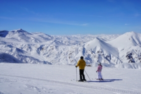 palandoken-kayak-sezonu-15-nisana-kadar-uzatildi-uTLYtjY6.jpg