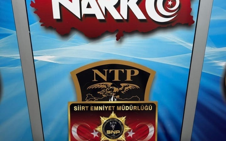 siirtte-ele-gecirilen-9-kilo-700-gram-esrar-olayi-Lb989GVa.jpg