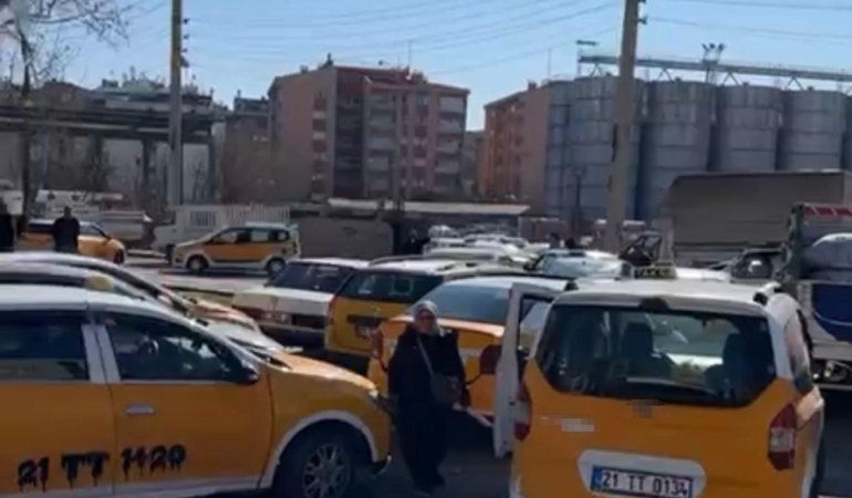 taksicilerde-yeni-zam-dalgasi-guncellenen-ucretler-ve-etkileri-bZ1tOeJP.jpg