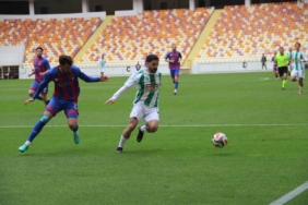 tff-3-ligde-malatya-yesilyurtspor-2-nigde-belediye-spor-1-ile-galip-geldi-IQEhfuIU.jpg