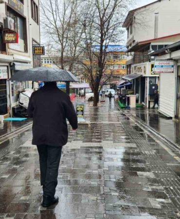 tuncelide-kiyamet-gibi-saganak-yagislar-etkili-oluyor-xg2ep3nP.jpg
