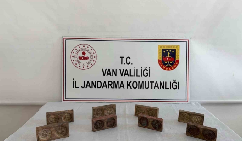 vanda-altin-iceren-tarihi-eserlere-yonelik-operasyon-35-milyon-liralik-ele-gecirme-XjVQnymr.jpg