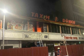 vanda-donerci-dukkaninda-meydana-gelen-buyuk-yangin-OZkJ6sh3.jpg