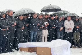 vandaki-kaza-sonrasi-hayatini-kaybeden-ailenin-yan-yana-defni-afhfANdi.jpg