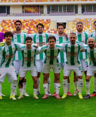 yesilyurtspor-karakopru-belediye-spora-karsi-3-puan-icin-mucadele-edecek-FaRMA3Dl.jpg