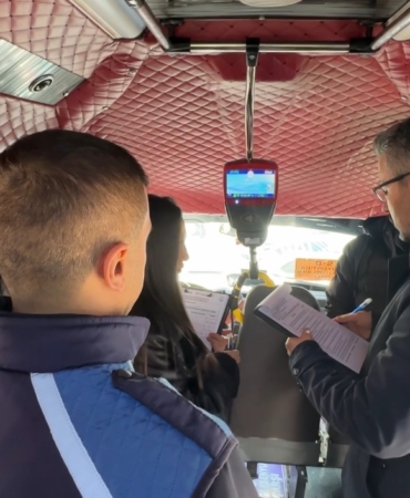 yuksekovada-yolcu-minibusleri-uzerinde-siki-denetim-gerceklestirildi-e4PrcR2F.jpg