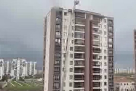 14-katli-binada-hayati-kurtarma-mucadelesi-apartman-sakinleri-tahliye-edildi-VunHfrsT.jpg