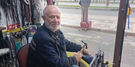 45 Yıldır Baba Mesleğini Sürdüren Ustadan Gençlere Önemli Tavsiye: Meslek Öğrenin!