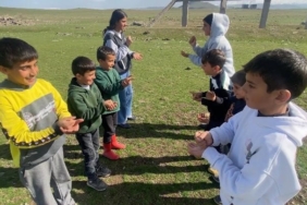 agrinin-koy-cocuklari-geleneksel-oyunlarla-buyuyen-nesil-7ZSCAwZL.jpg
