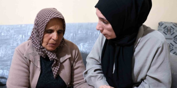 Ayrı Şehirlerde Kayıp Hayatlar: Gülistan Doku ve Mekiye Akyel’in Ailelerinin Diyarbakır Buluşması