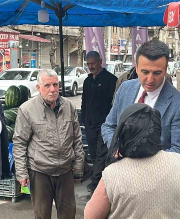 baglar-kaymakami-ozdemir-esnaf-ve-vatandaslarla-bulustu-qMXhesAA.jpg