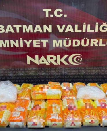 batmanda-aracta-24-kilo-600-gram-metamfetamin-ele-gecirildi-mne5p8a6.jpg