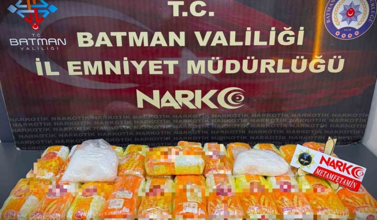 batmanda-aracta-24-kilo-600-gram-metamfetamin-ele-gecirildi-mne5p8a6.jpg