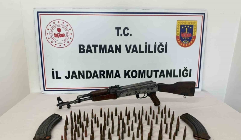 batmanda-ruhsatsiz-silah-operasyonu-iki-kisi-tutuklandi-zCVmyPxq.jpg
