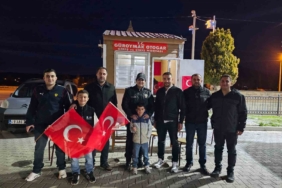 bitliste-kavga-ihbarina-gelen-polislere-yapilan-pastali-surpriz-pIxB7946.jpg