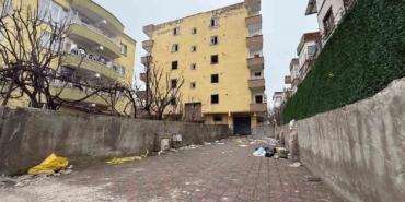 catlayan-kolonlarla-tahliye-edilen-bina-icin-yikim-karari-alindi-4ilhZJO1.jpg