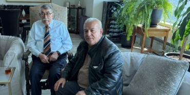 diyarbakir-derman-babasindan-eski-bakan-aksuya-ozel-vefa-ziyareti-SM5UV2j2.jpg