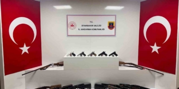 diyarbakirda-73-silahin-ele-gecirilmesi-Tdmw1Pn4.jpg