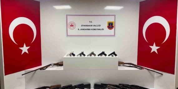 Diyarbakır’da 73 Silahın Ele Geçirilmesi