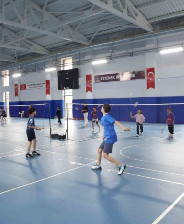 elazigda-23-nisan-kutlamalari-spor-etkinlikleriyle-cosku-zirveye-ulasti-nEALSyPk.jpg