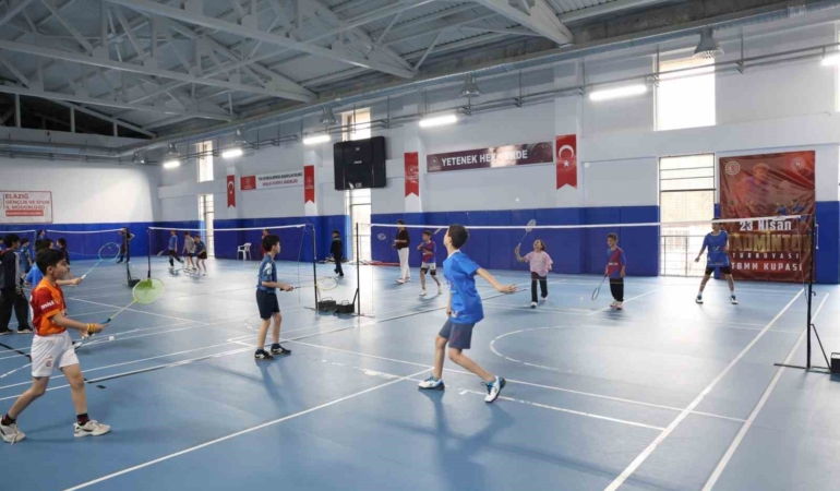 elazigda-23-nisan-kutlamalari-spor-etkinlikleriyle-cosku-zirveye-ulasti-nEALSyPk.jpg