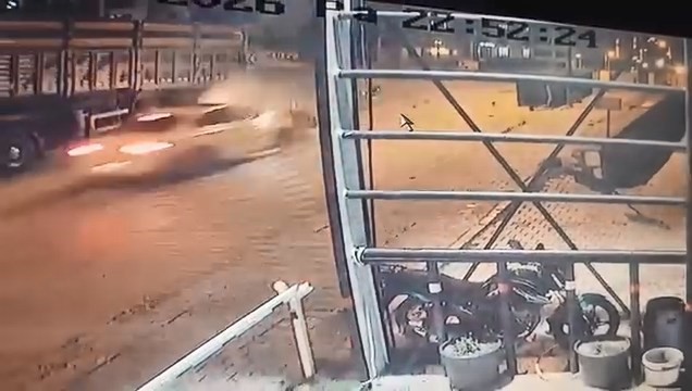 elazigda-4-yarali-ile-sonuclanan-kazanin-sok-edici-goruntuleri-ortaya-cikti-1RxnR9bP.jpg