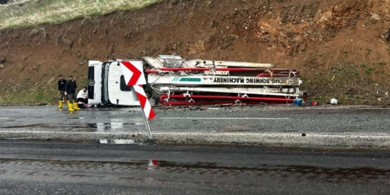Elazığ’da Beton Pompası Yan Yattı: Bir Yaralı