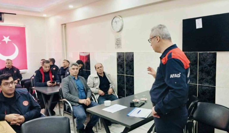 elazigda-kbrn-tehditlerine-karsi-itfaiye-personeline-yenilikci-egitimler-lcZHDqAe.jpg
