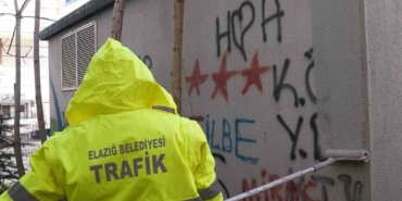 elazigda-kent-estetigini-koruyan-duvar-yazilari-temizleniyor-CpYOxjui.jpg