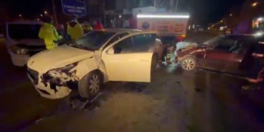 elazigda-meydana-gelen-trafik-kazasinda-2-kisi-yaralandi-t2Nmwjiv.jpg