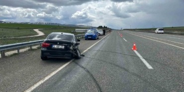 elazigda-meydana-gelen-trafik-kazasinda-4-kisi-yaralandi-afWxdFU5.jpg